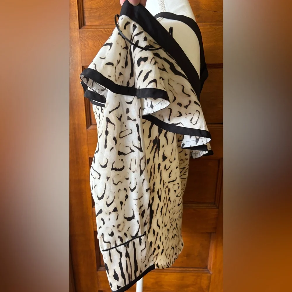 Guess Grayson Ruffle Top - Picture 5 of 8